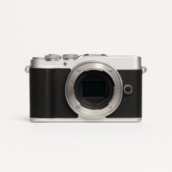 Olympus PEN E-P7