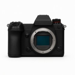 Panasonic Lumix DC-S1R