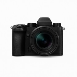 Panasonic Lumix DC-S5